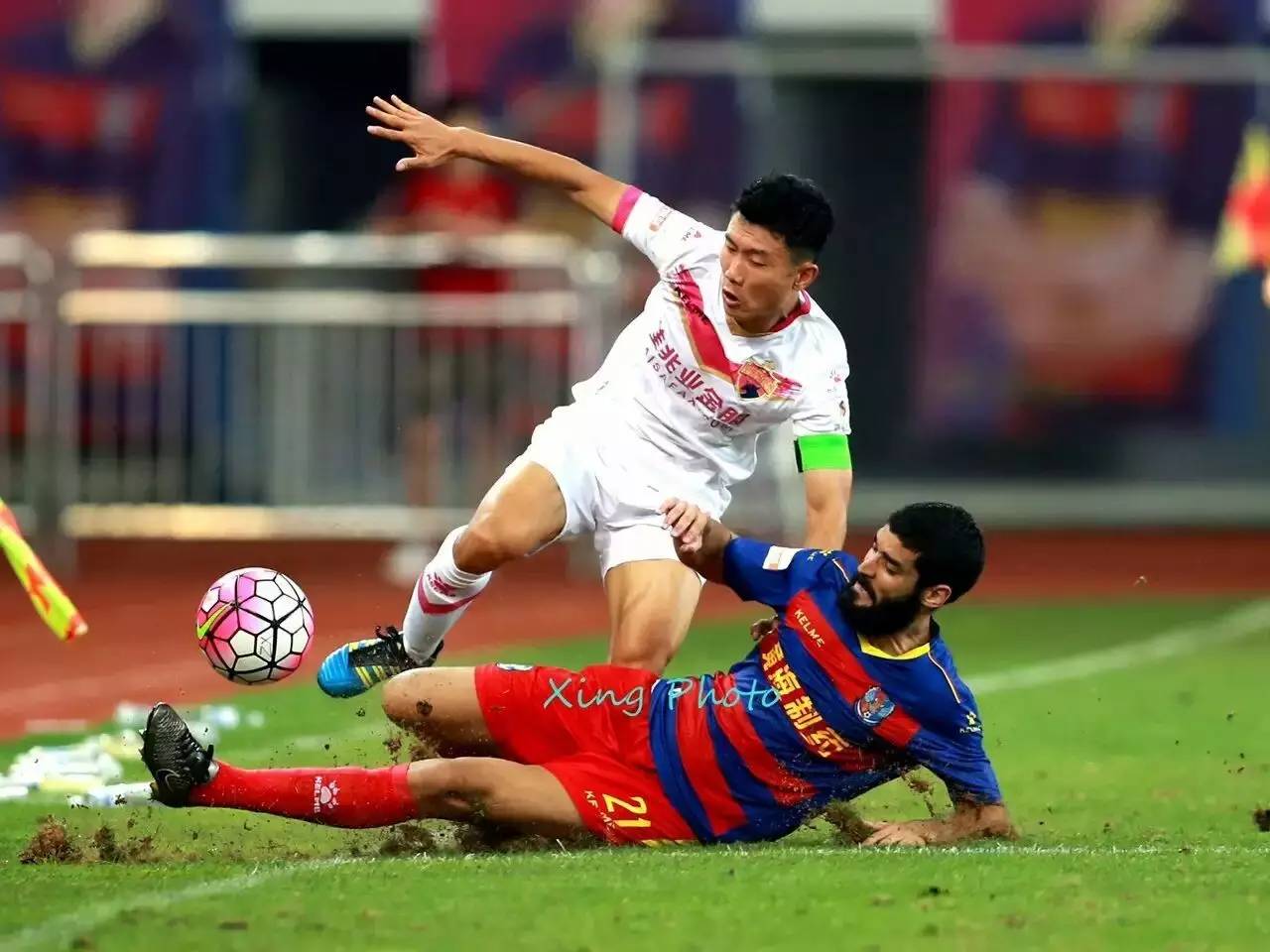 关于深圳佳兆业客场战平青岛黄海，保持不败的信息