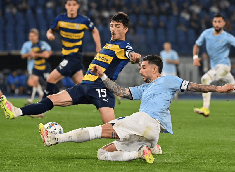 意甲球队商讨赛季战术调整，或将有新突破(意甲联赛最新战报)